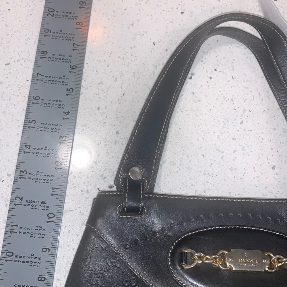 Gucci Vintage Black leather Debossed Shoulder Bag with Gold Hardware RARE - Picture 11 of 16